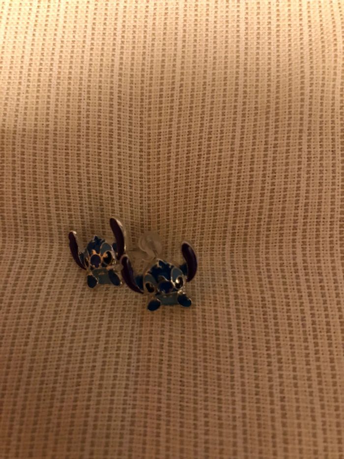 Boucles d’oreilles stitch Disney - photo numéro 3