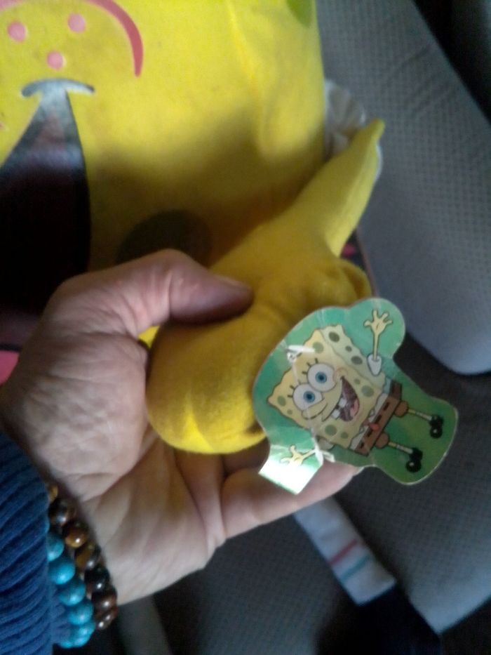 Peluche géante Bob l'éponge - photo numéro 3
