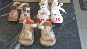 3 paires de chaussures taille 19 et taille taille 18 enfant bebe