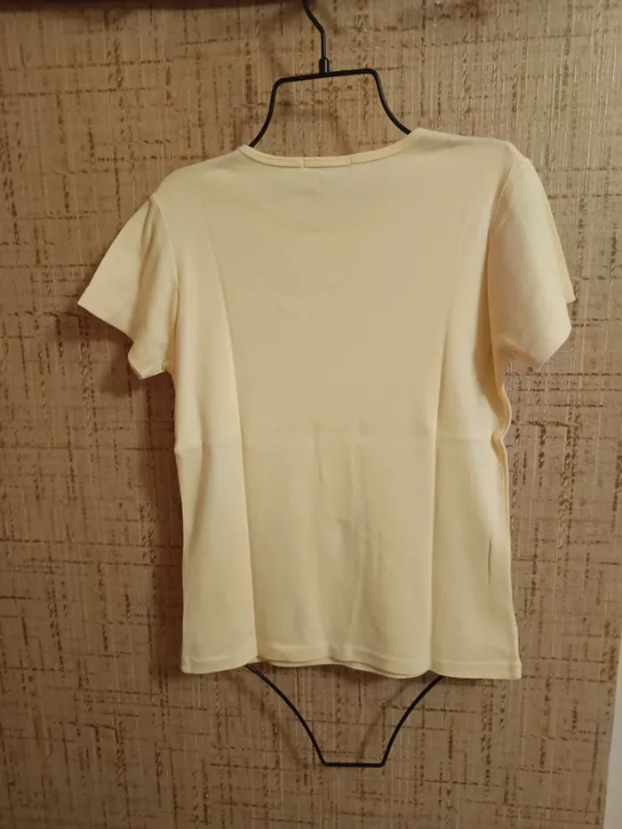 T-shirt uni jaune - Marque Basic One - Taille 2 (M) - photo numéro 2