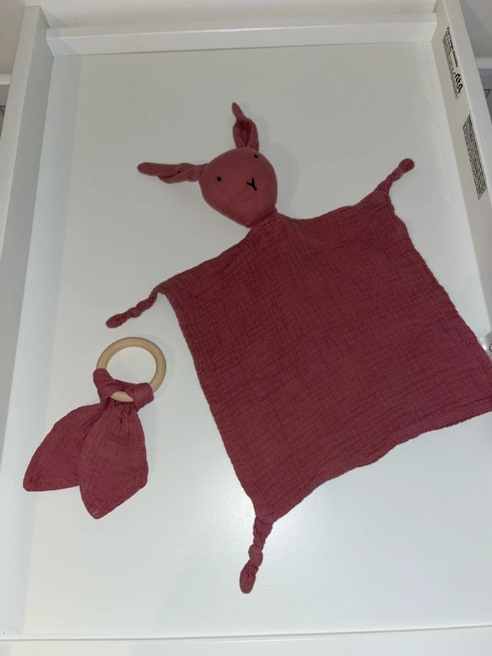 Doudou en mange avec hochet - photo numéro 2