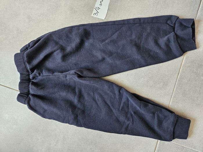 Pantalon jogging bleu marine garçon 3/4 ans - photo numéro 2