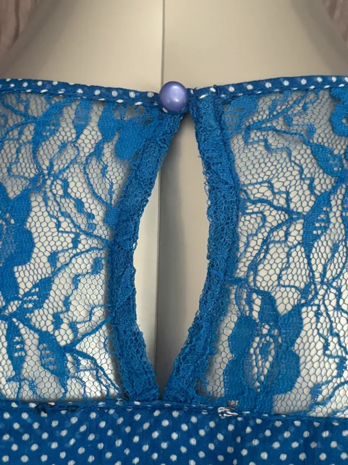 Belle robe mousseline bleue à pois dos dentelle XXXL/46 - photo numéro 8