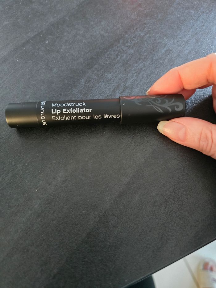 Exfoliant pour les lèvres Younique neuf - photo numéro 2