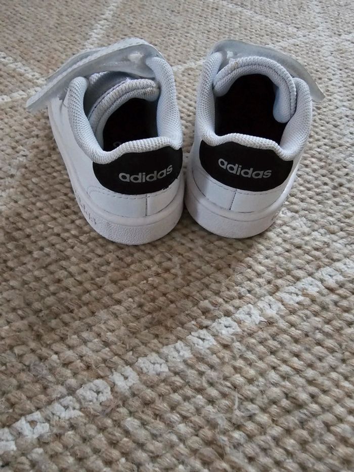 Baskets blanches scratch - Adidas - 19 - photo numéro 4