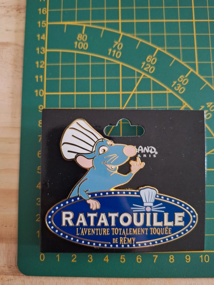 Pin's Disney Ratatouille L'Aventure Totalement Toquée de Rémy - Disneyland Paris - photo numéro 3
