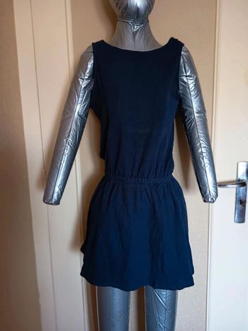 Robe sans manche, dos nu. Marque Pinepo (A25)