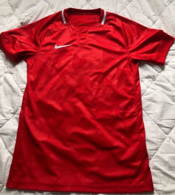 TEE shirt rouge Nike