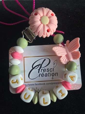 Attache tétine silicone 