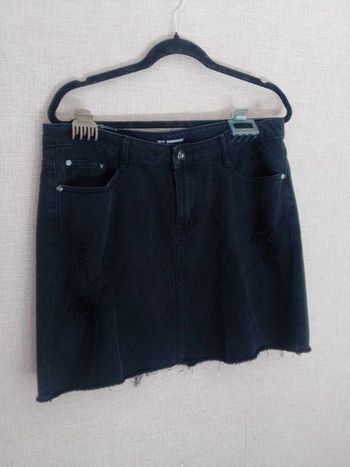 Jupe en jean troue marque miss Fanny