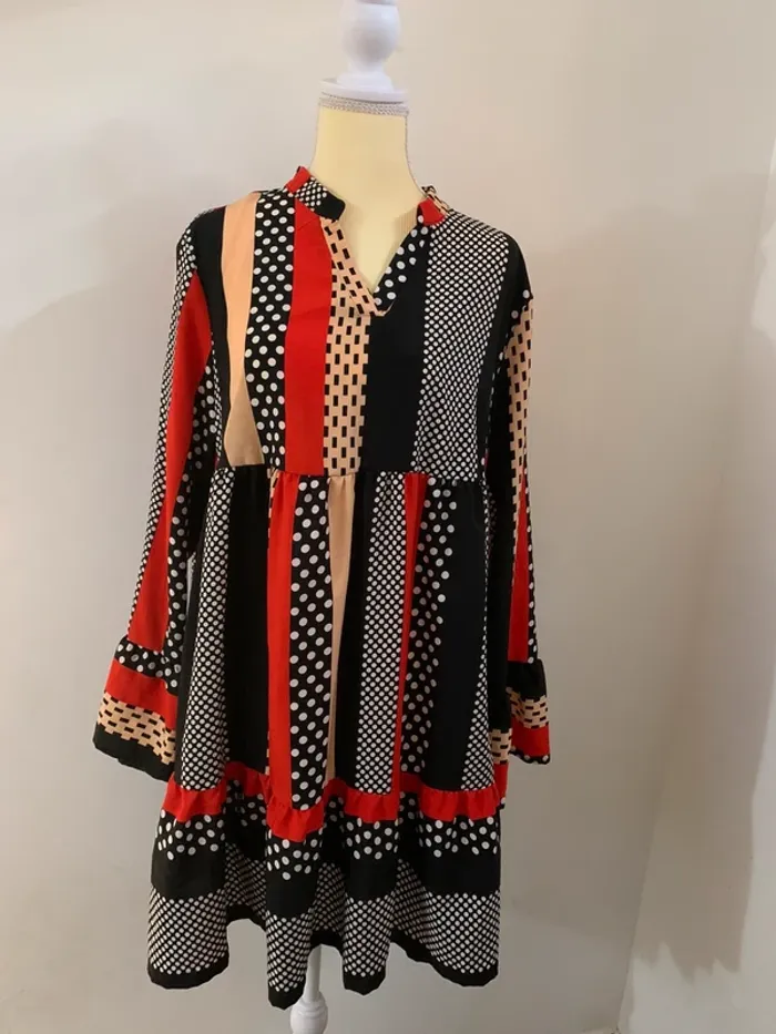 Robe trapèze Shein XL – Motifs graphiques colorés