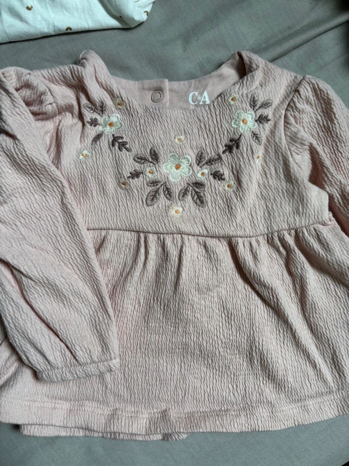 Lot de vêtements 6 mois fille - photo numéro 2