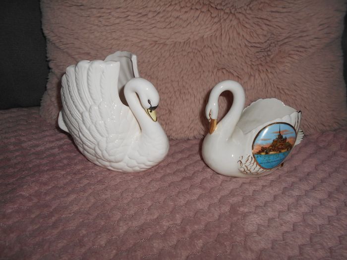 Décorations: cygnes (Mont Saint Michel) à 0,50 EURO