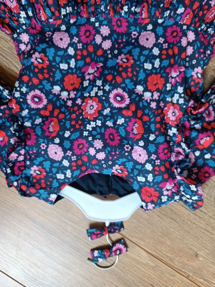 Robe Liberty, barrettes+ collants - photo numéro 4