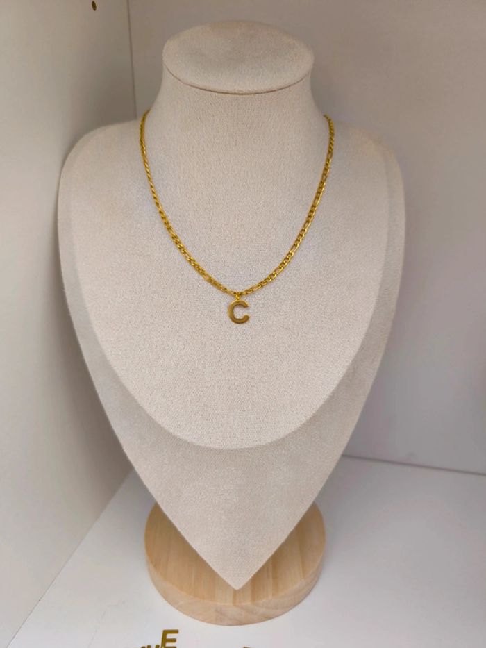 Collier doré avec initiale au choix en acier inoxydable - photo numéro 7