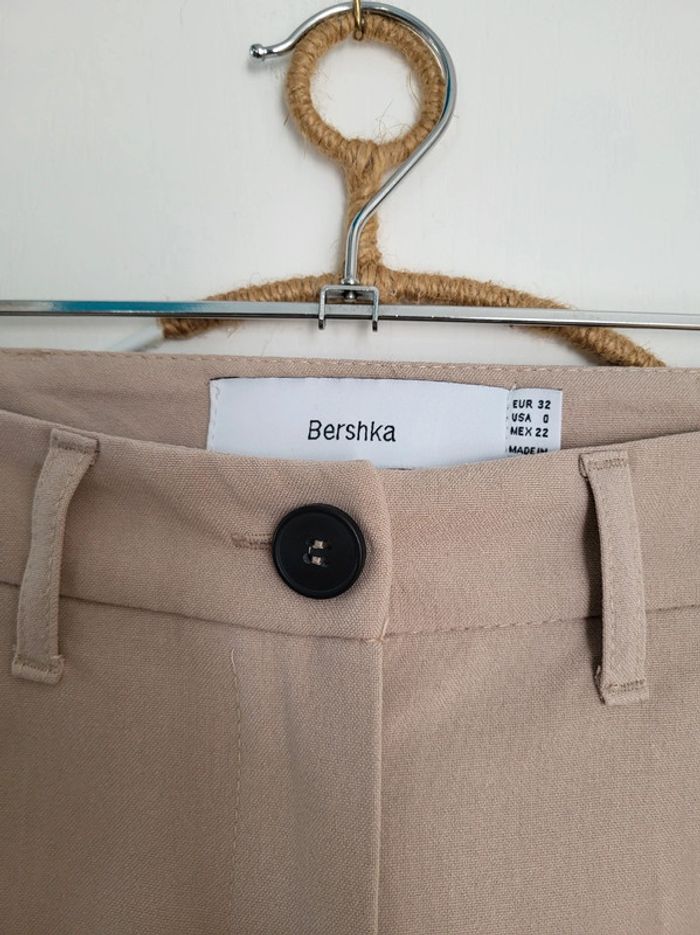 Pantalon taille haute large évasé Bershka taille 32 - photo numéro 5