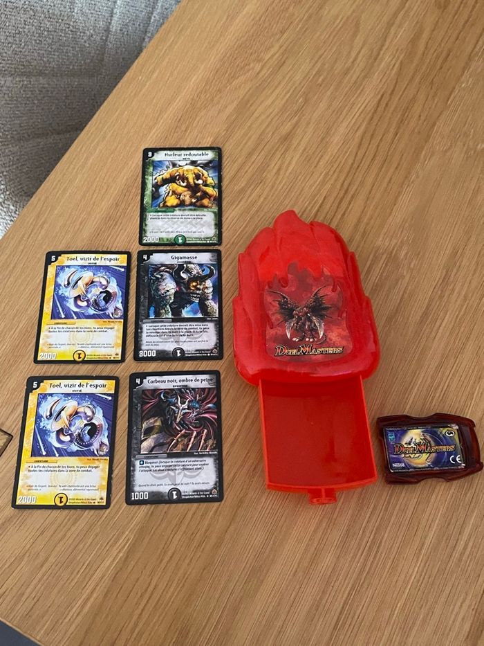 Duel Masters distributeur de cartes + 5 cartes - photo numéro 3