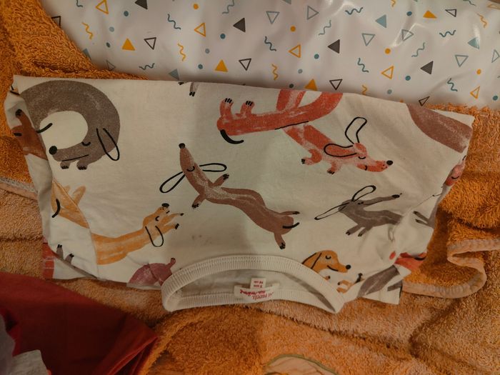 Vend tee shirt - photo numéro 2