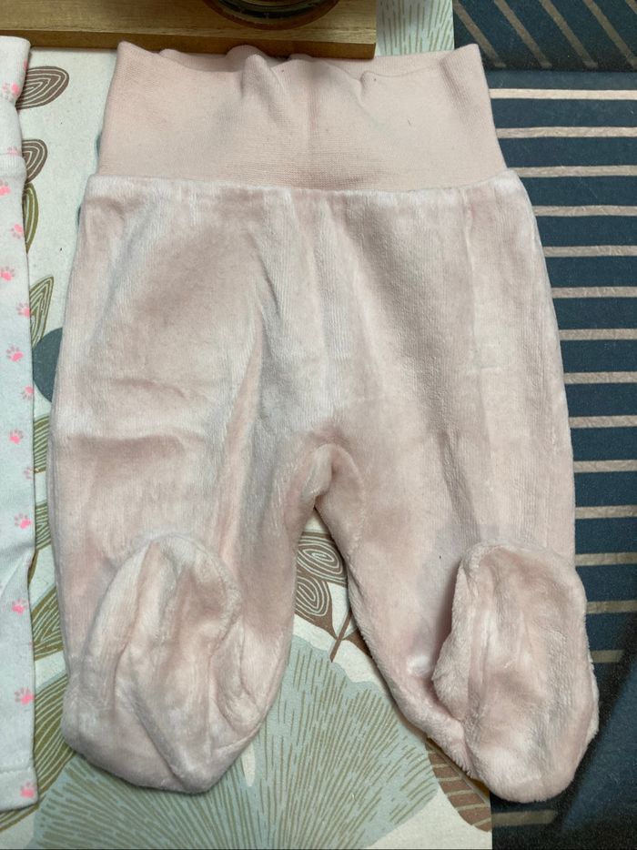 2 pantalons naissance / 1 mois - photo numéro 3