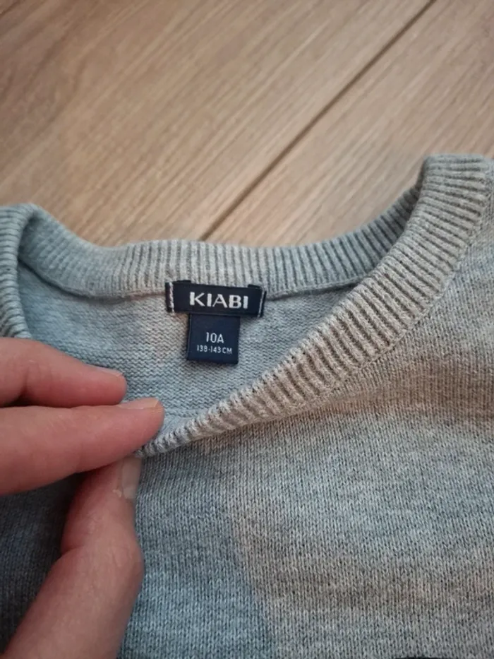 Petit pull gris col rond - photo numéro 2