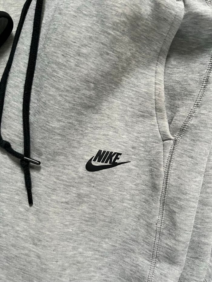 Ensemble Nike tech gris - photo numéro 4