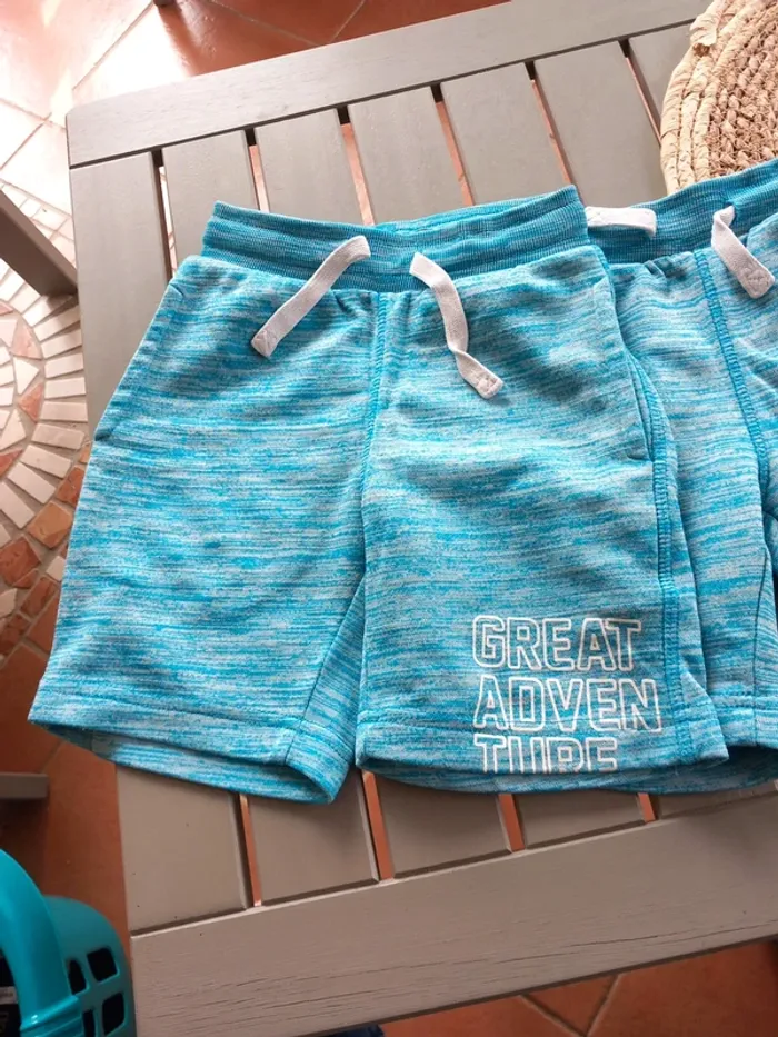 Short coloré