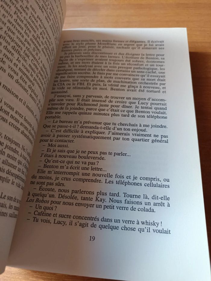 Livre cadavre x - photo numéro 3