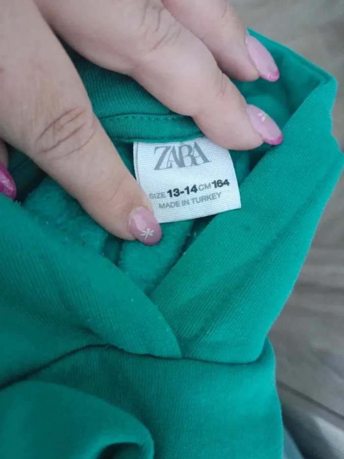 Pull sweat à capuche Zara - photo numéro 2