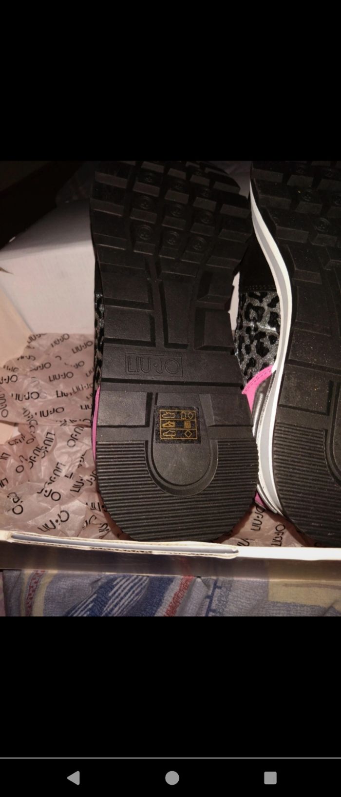 Sneakers neuves lui jo femme - photo numéro 4
