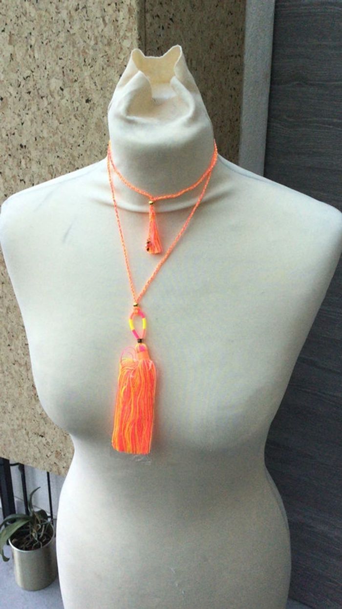 Collier amadoria fluo super effe taille ajustable pompons - photo numéro 5
