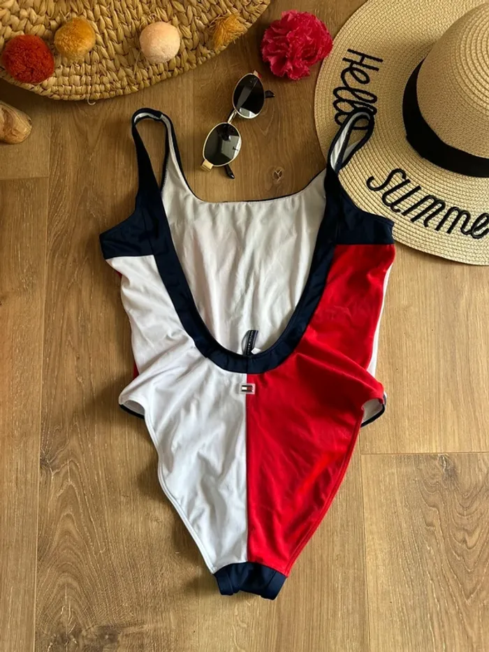 Maillot de bain Tommy Hilfiger bleu blanc rouge taille 36 - photo numéro 2