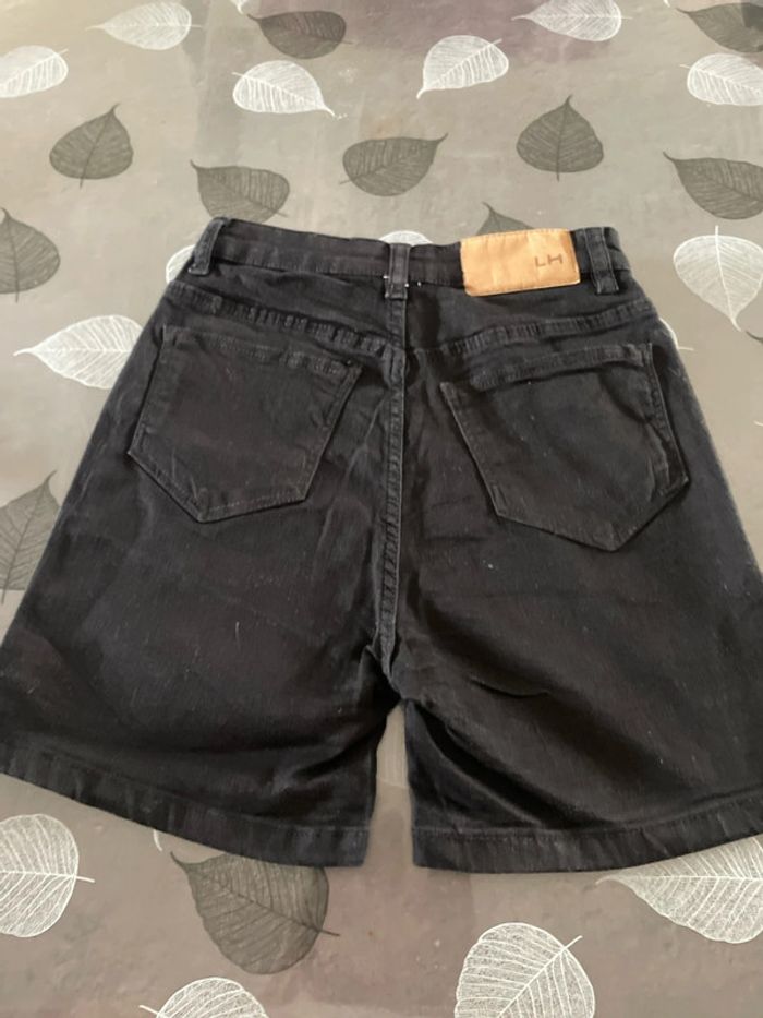 Lot 2 short-bermuda 32 ou 12 ans - photo numéro 3