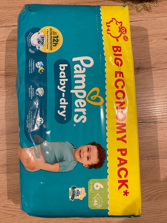Pampers baby-dry taille 6