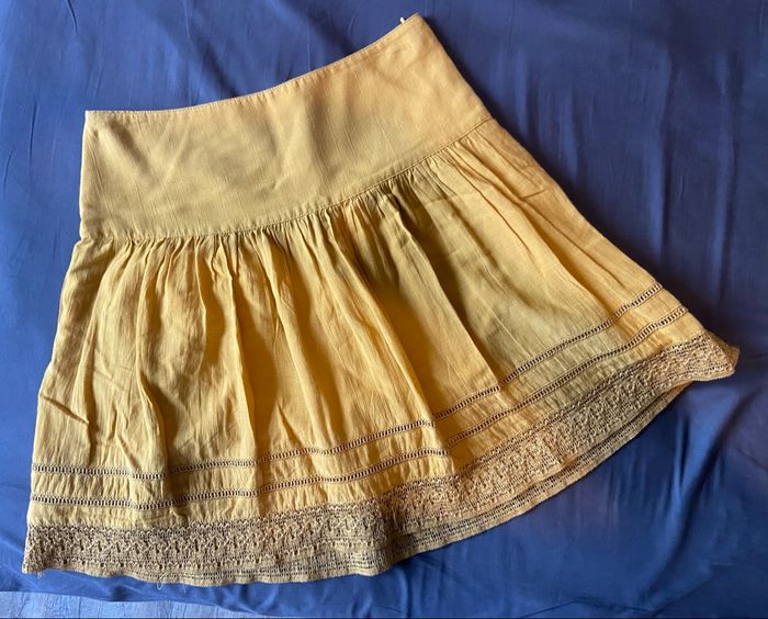 Jupe moutarde - photo numéro 3