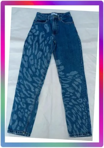 Jeans XXXS/10 ans Bershka