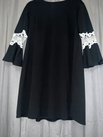 Robe évasée mi longue