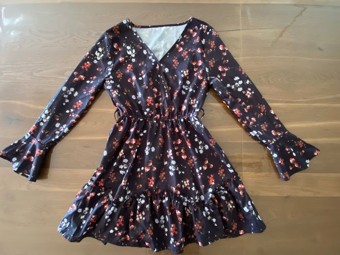 Robe fleurie taille M - photo numéro 3