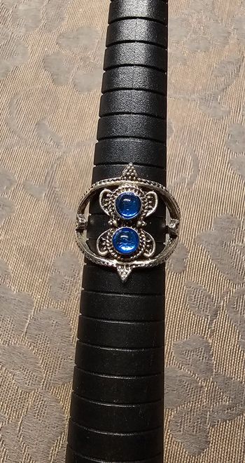 Bague fantaisie argentée avec 2 pierres bleues Taille 53
