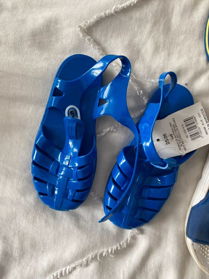 Lot de 3 paire de sandalette ,claquette garçon 25/26 - photo numéro 2