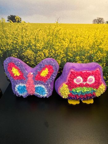 Lot de 2 créations déco en tissu coloré – papillon & monstre mignon