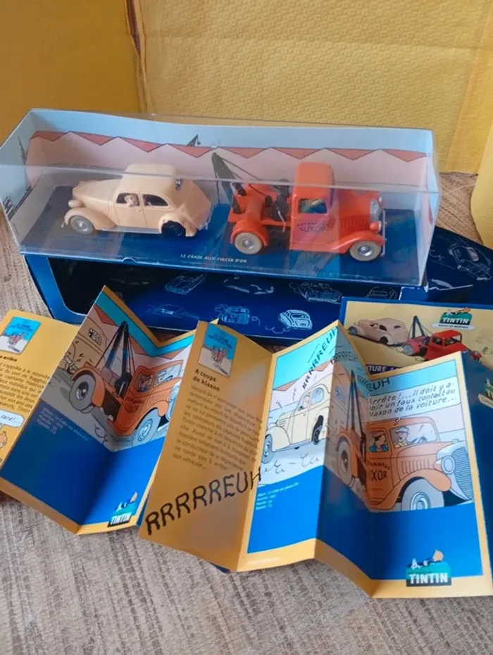 En voiture Tintin le crabe aux pinces d'or Hergé moulinsart 2003
