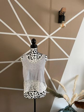 Top avec doublure transparente