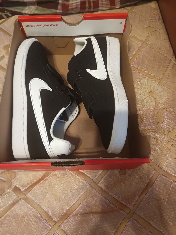 Basket Nike mixte neuf