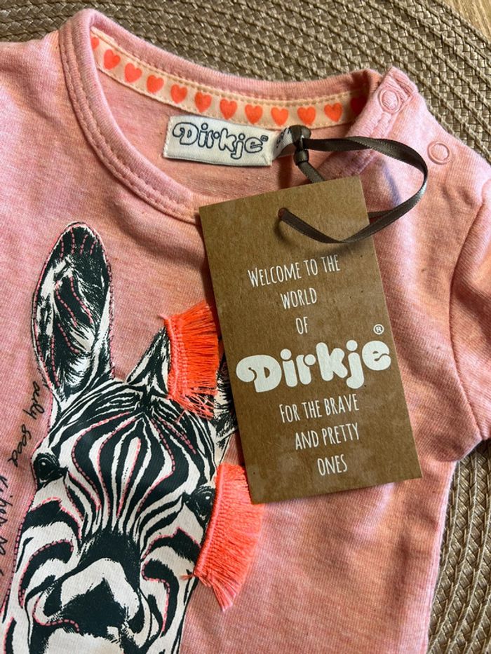 ๐ฆ Jolie t-shirt rose avec zรจbre ๐ฆ - photo numรฉro 2