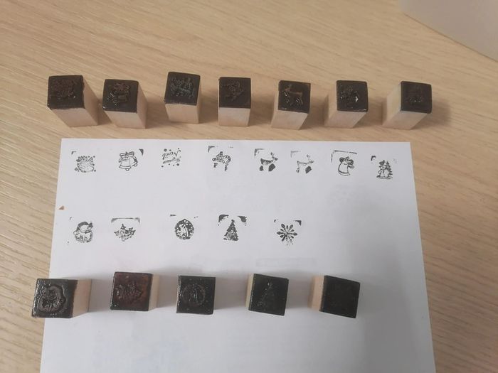 Lot 12 tampons Noël - photo numéro 2