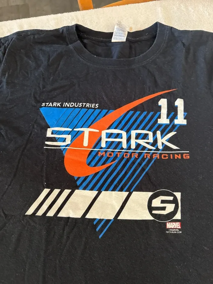 T shirt homme  Marvel taille L stars industries - photo numéro 2