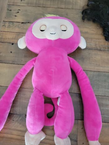 Peluche singe Fingerlings