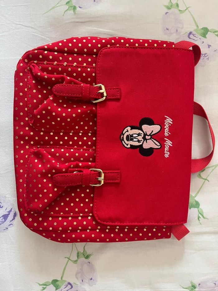Minnie Mouse en carton