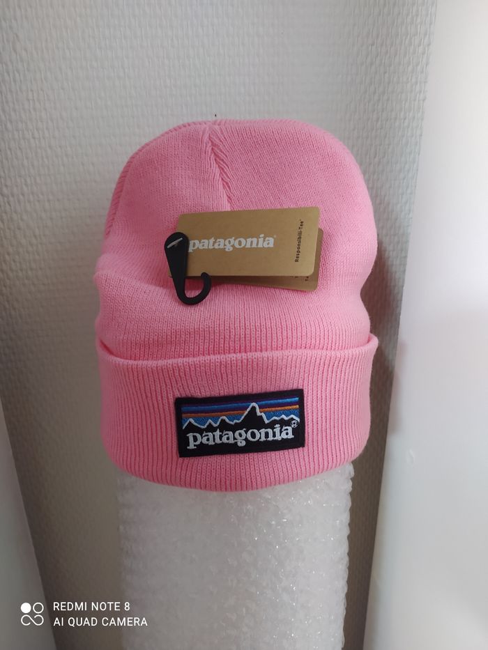 Bonnet Patagonia NEUF avec étiquette