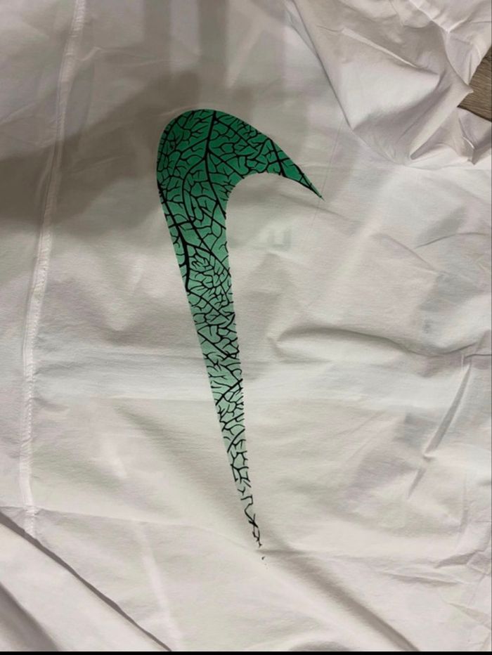 Nike Impossibly Light EK Windrunner - photo numéro 5